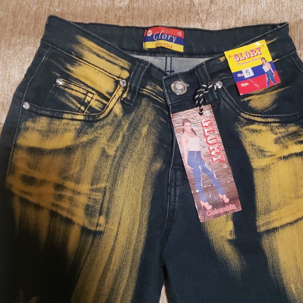 Jeans - Picture 2 of 3